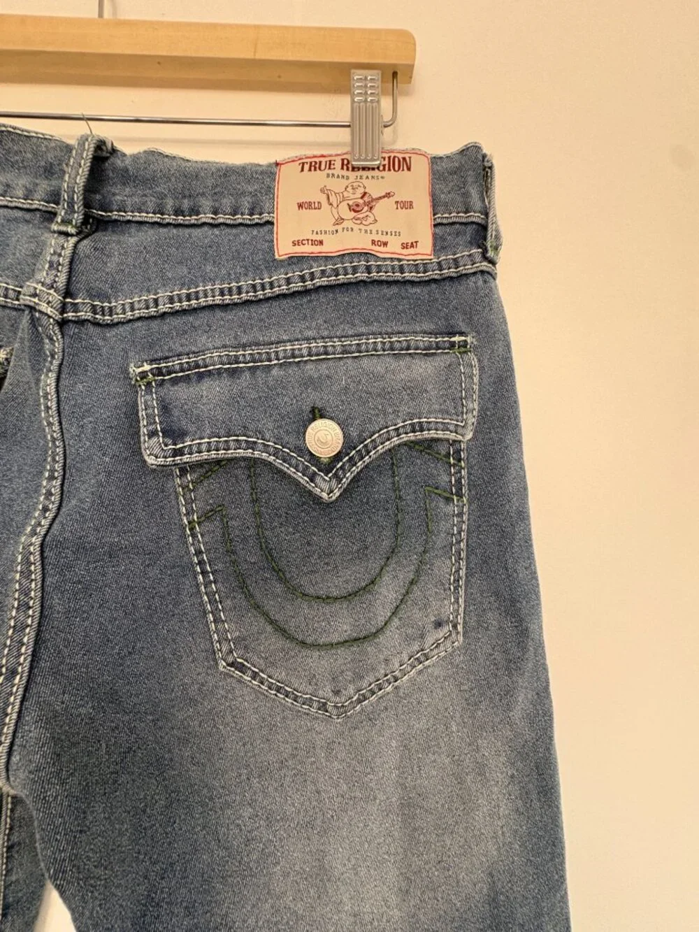 NWT True Religion Ricky Big T Flap Denim Shorts Light Pacific Wash Size 34